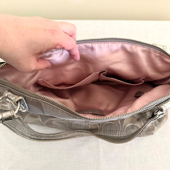 Y2K Coach Signature Poppy Gray Silver Tote Bag Purse Zip Closure Shoulder Bag - Picture 8 of 12